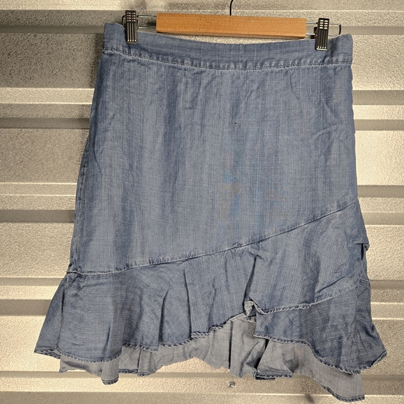 LOFT Outlet Chambray Skirt – Medium Blue – Size M - Picture 1 of 5